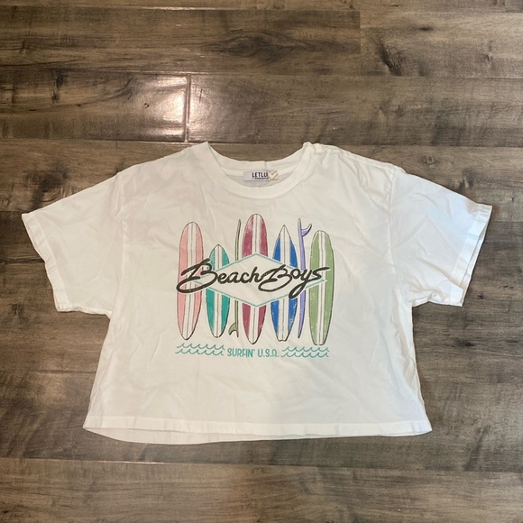 Let Luv Anthropologie Cropped Boxy Beach Boys Band graphic tee Large - Picture 1 of 5